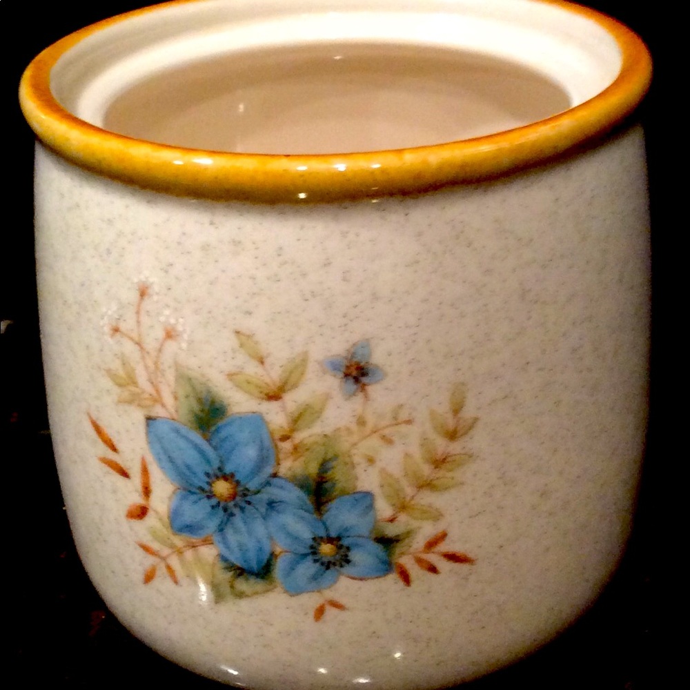 Mikasa Daydreams canister